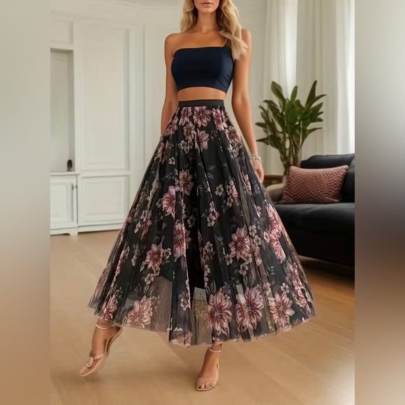 Jane Chic Designs Beautiful Floral Skirt - Picture 4 of 9
